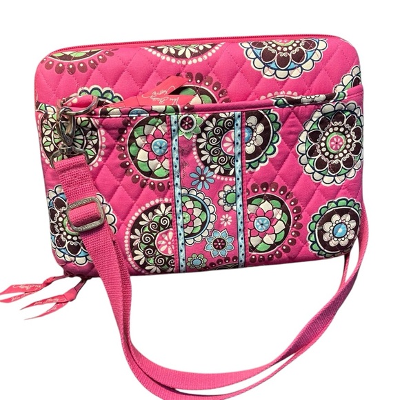 Vera Bradley Tablet Hard Case in Cupcakes Pink Adjustable Removable Strap - Picture 1 of 16